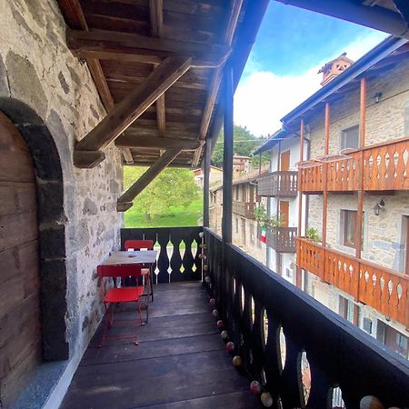 Casa Vacanze Di Arlecchino San Giovanni Bianco Eksteriør billede