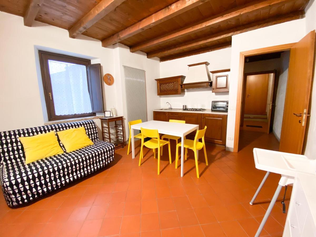 Casa Vacanze Di Arlecchino San Giovanni Bianco Eksteriør billede